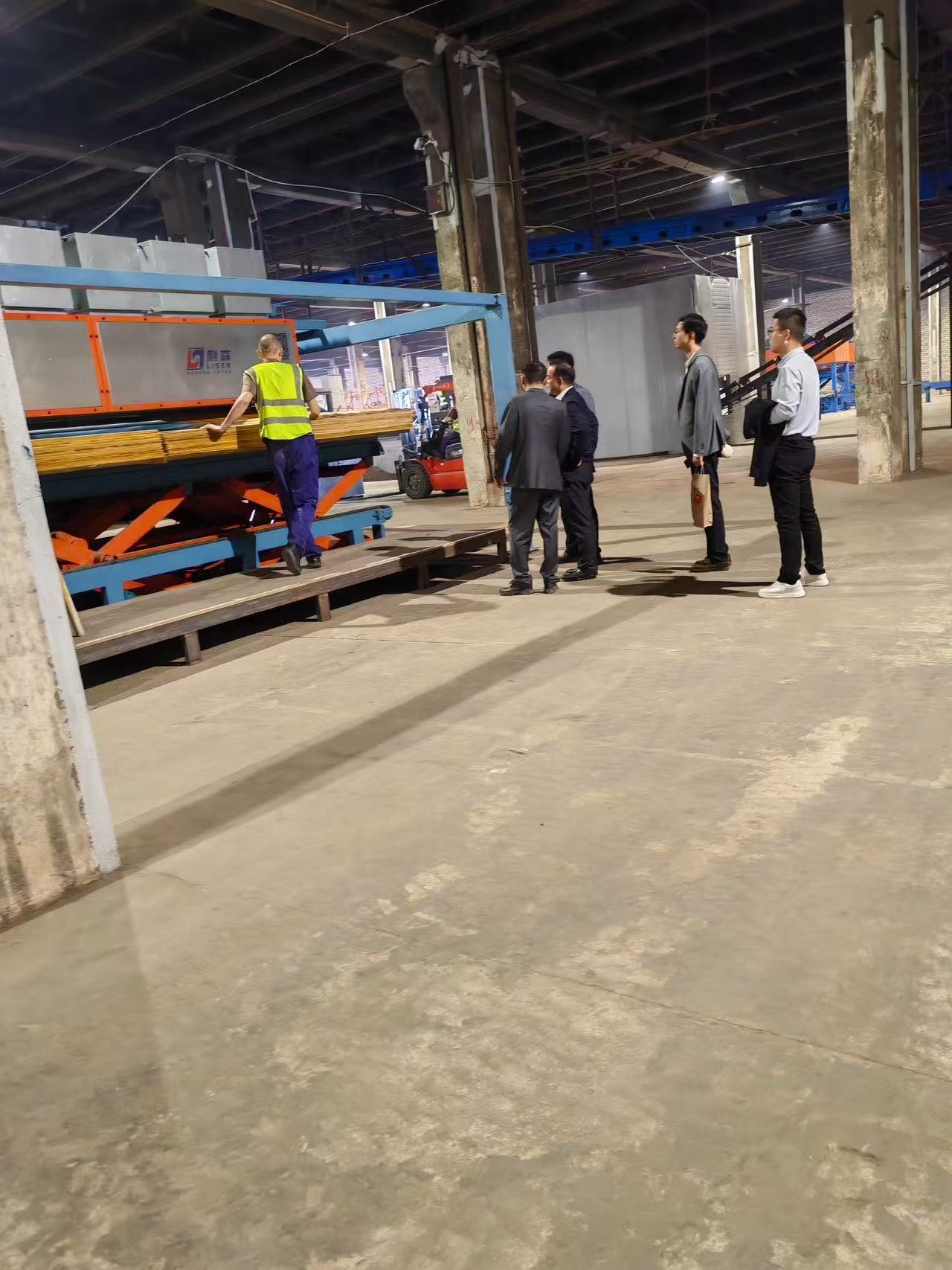 盛怀烘干机拉脱维亚现场 盛怀烘干机拉脱维亚现场